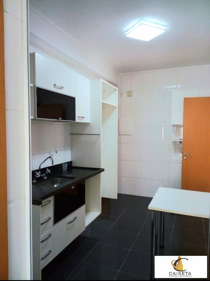 Apartamento para Venda em Santana de Parnaíba - 4