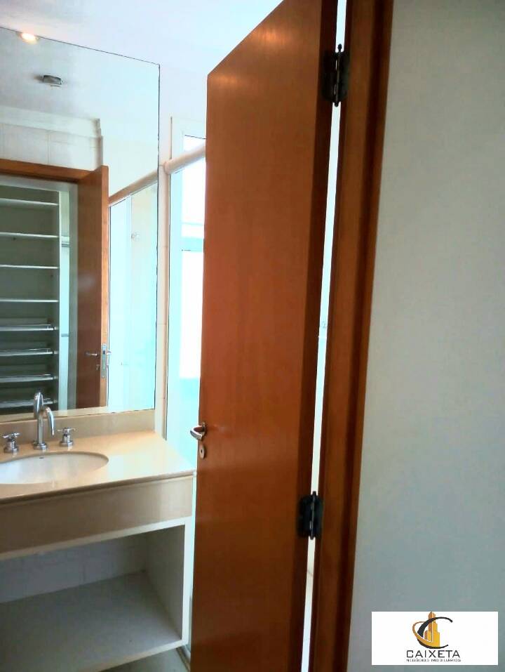 Apartamento para Venda em Santana de Parnaíba - 24