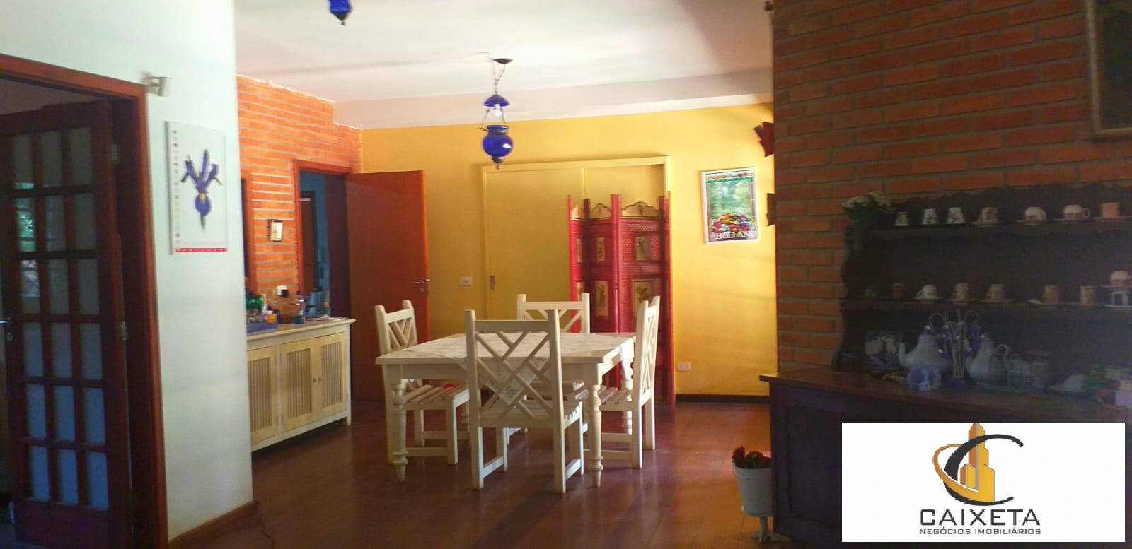 Chácara à venda com 6 quartos, 600m² - Foto 8