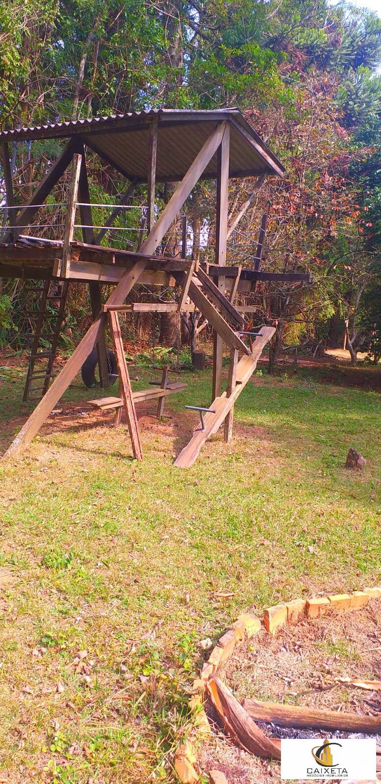Chácara à venda com 6 quartos, 600m² - Foto 4