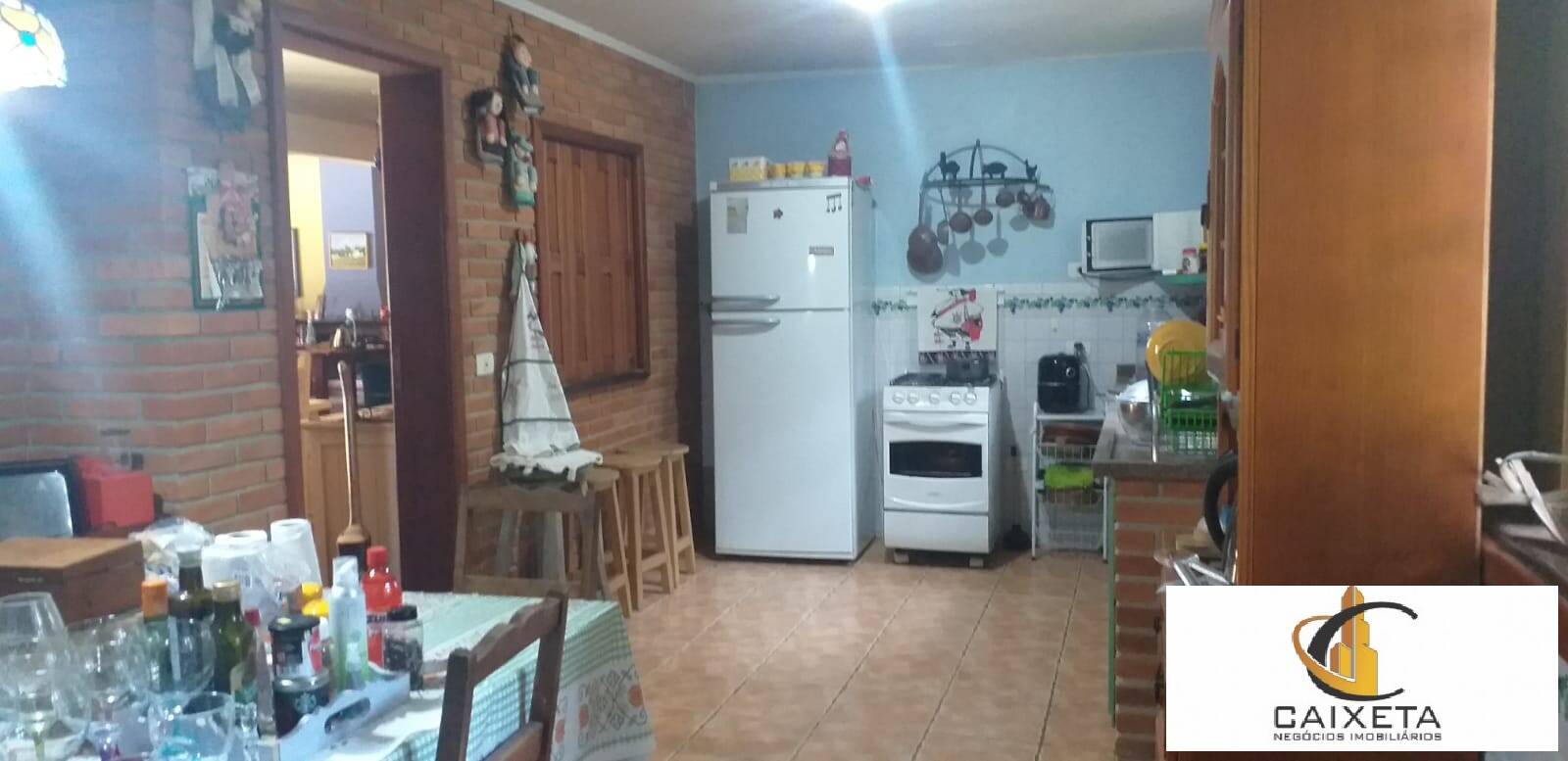 Chácara à venda com 6 quartos, 600m² - Foto 7