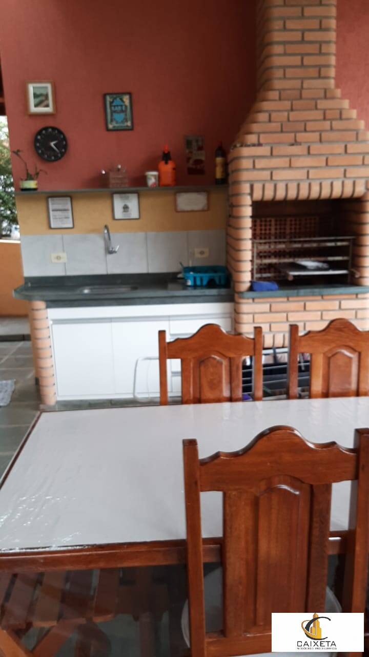 Casa de Condomínio à venda e aluguel com 3 quartos, 230m² - Foto 10