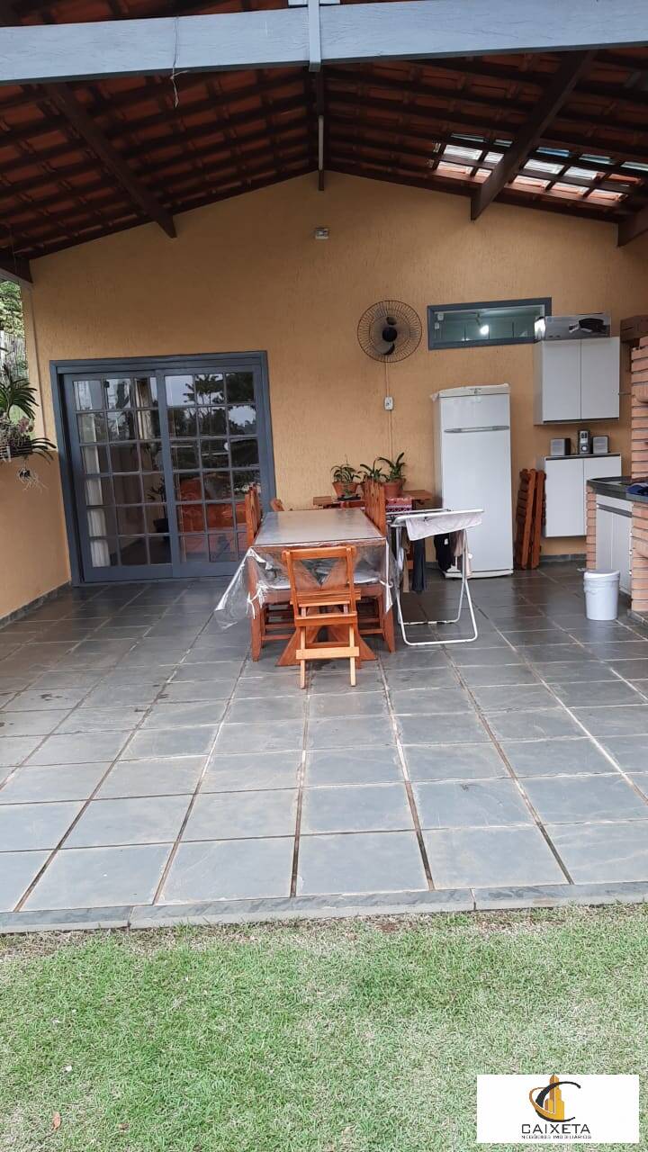 Casa de Condomínio à venda e aluguel com 3 quartos, 230m² - Foto 9