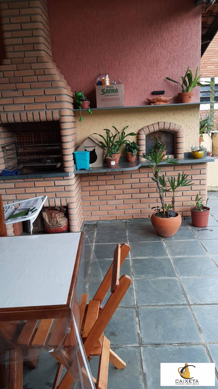 Casa de Condomínio à venda e aluguel com 3 quartos, 230m² - Foto 11