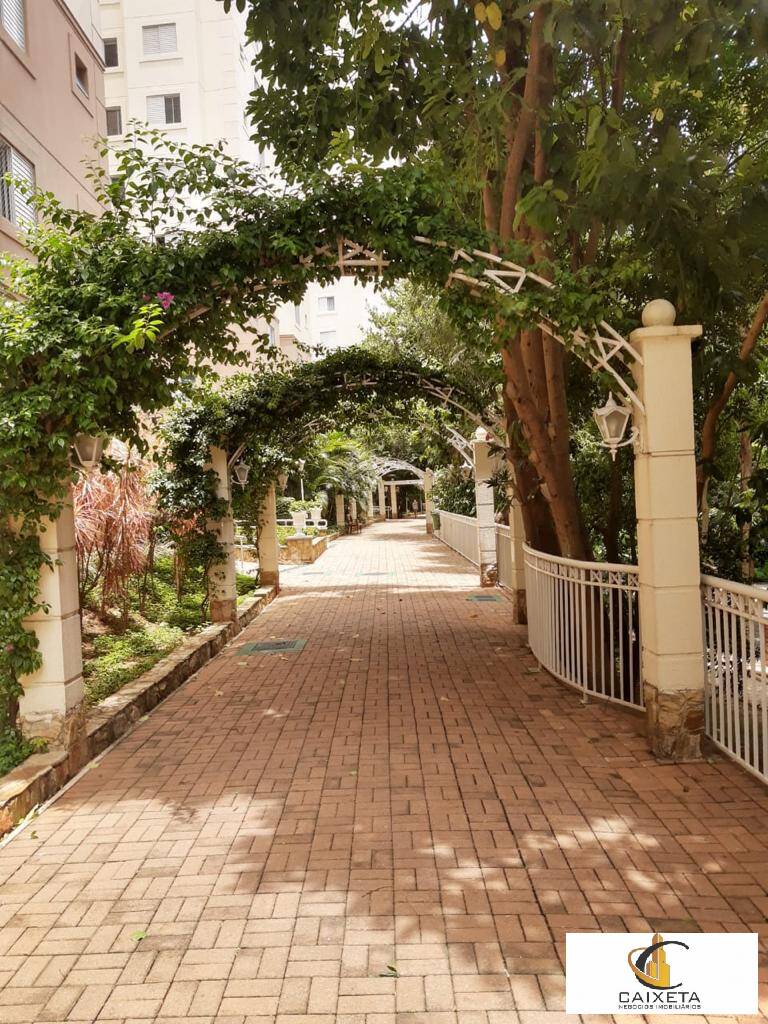 Apartamento à venda com 3 quartos, 120m² - Foto 32