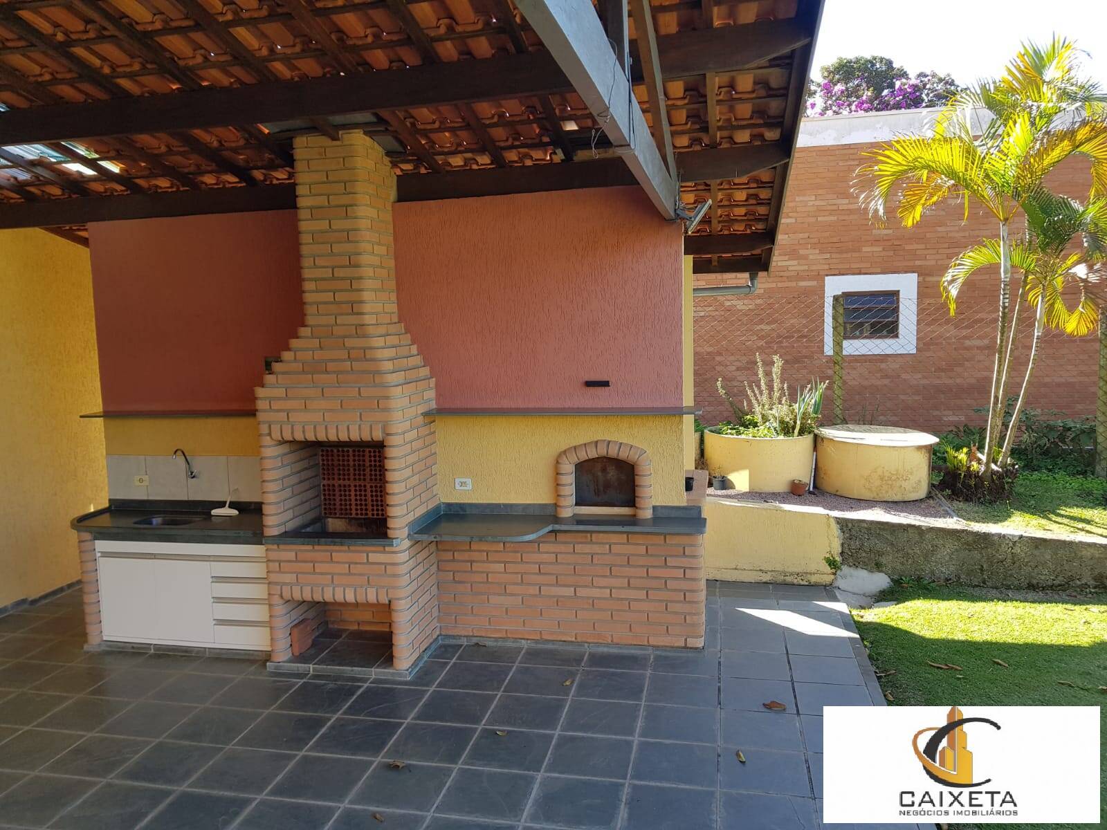 Casa de Condomínio à venda e aluguel com 3 quartos, 230m² - Foto 40