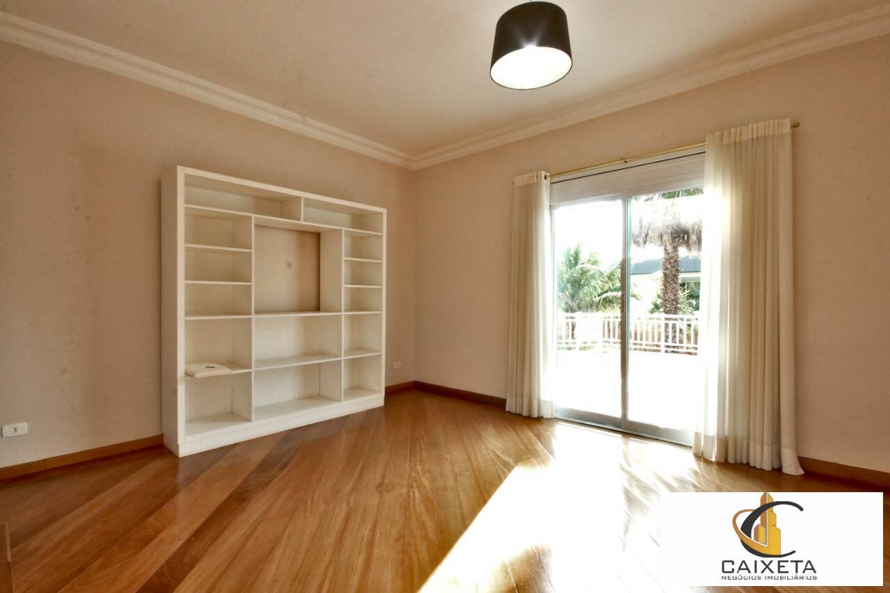 Mansão para Venda em Santana de Parnaíba - 18