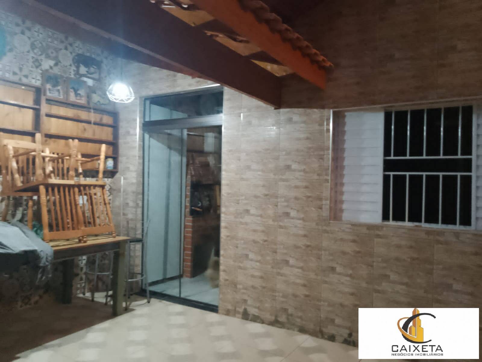 Chácara à venda com 5 quartos, 2600m² - Foto 2