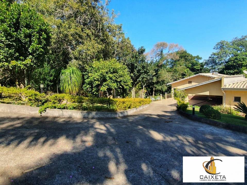 Chácara à venda com 5 quartos, 450m² - Foto 11