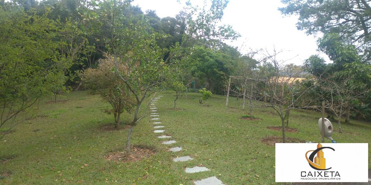 Chácara à venda com 5 quartos, 450m² - Foto 25