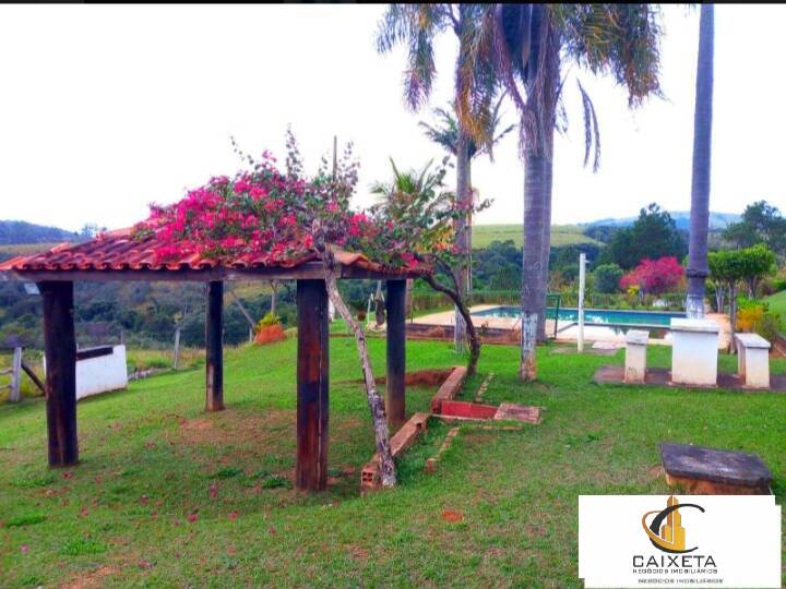 Sítio à venda com 6 quartos, 30m² - Foto 4