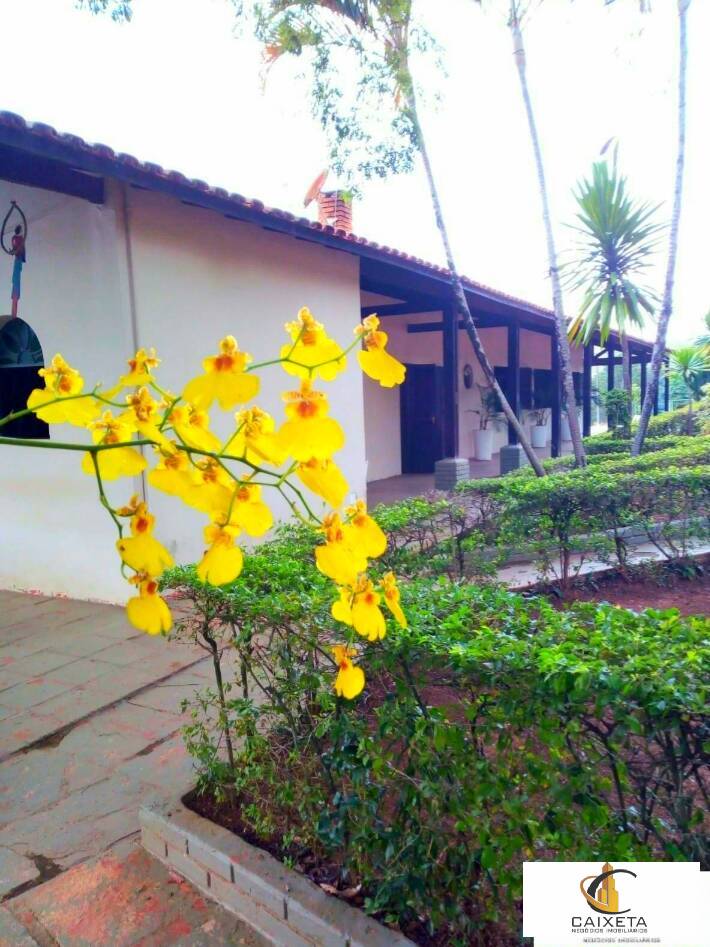 Sítio à venda com 6 quartos, 30m² - Foto 2