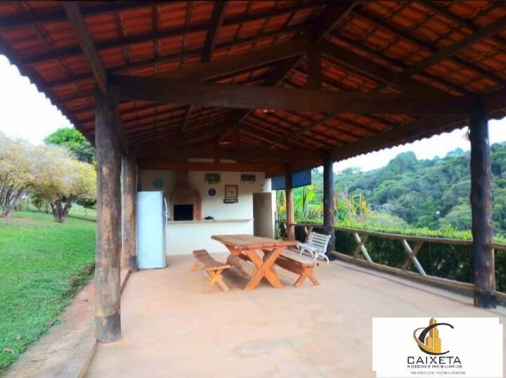 Sítio à venda com 6 quartos, 30m² - Foto 23