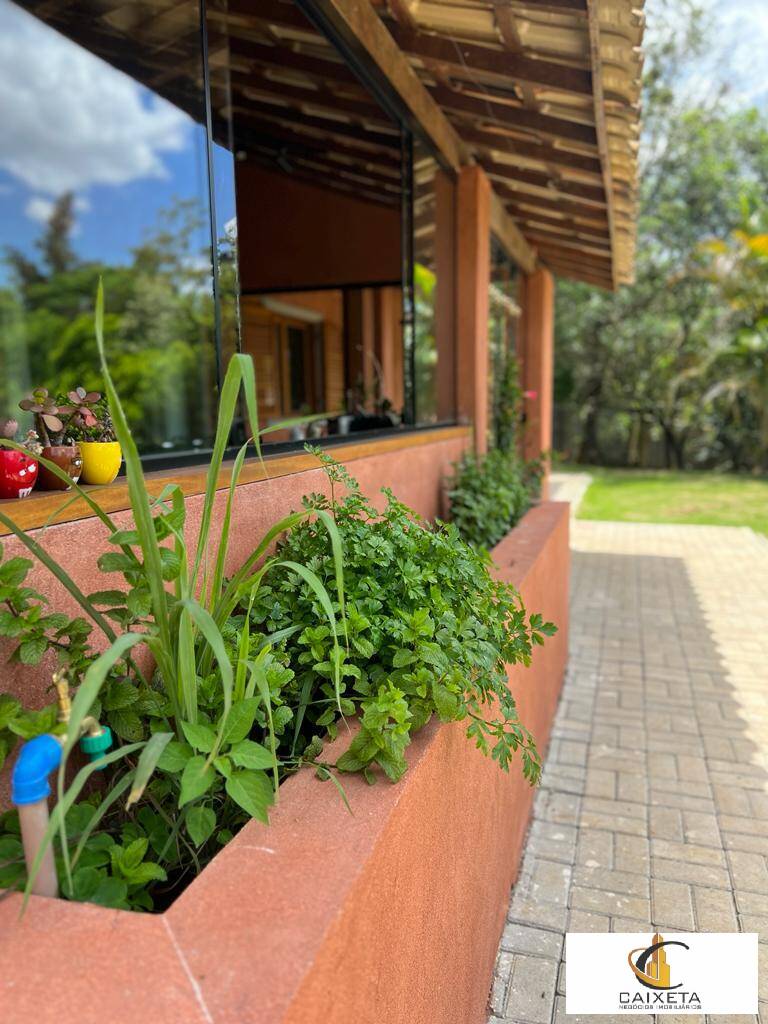 Sítio, 3 quartos, 2500 m² - Foto 13