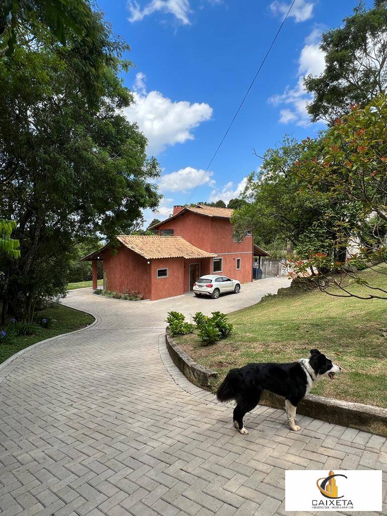 Chácara, 3 quartos, 2500 m² - Foto 1