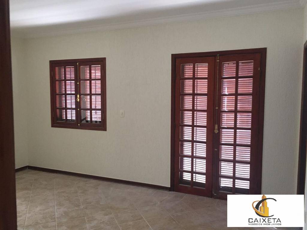 Casa para Venda em São Roque - 19