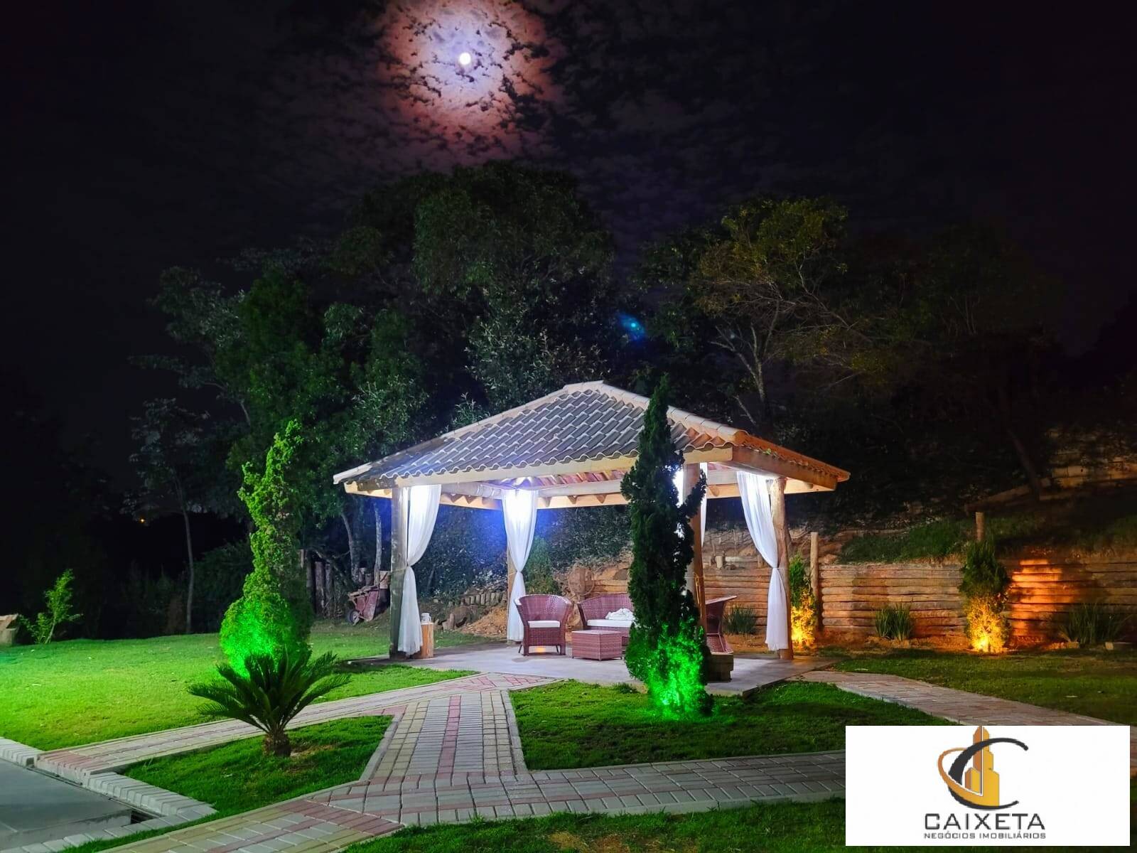 Chácara à venda com 6 quartos, 550m² - Foto 6