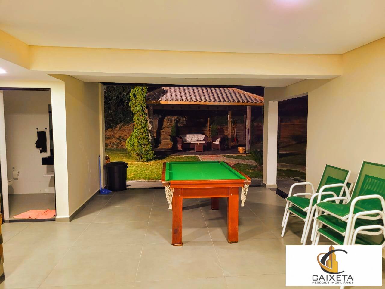 Chácara à venda com 6 quartos, 550m² - Foto 12