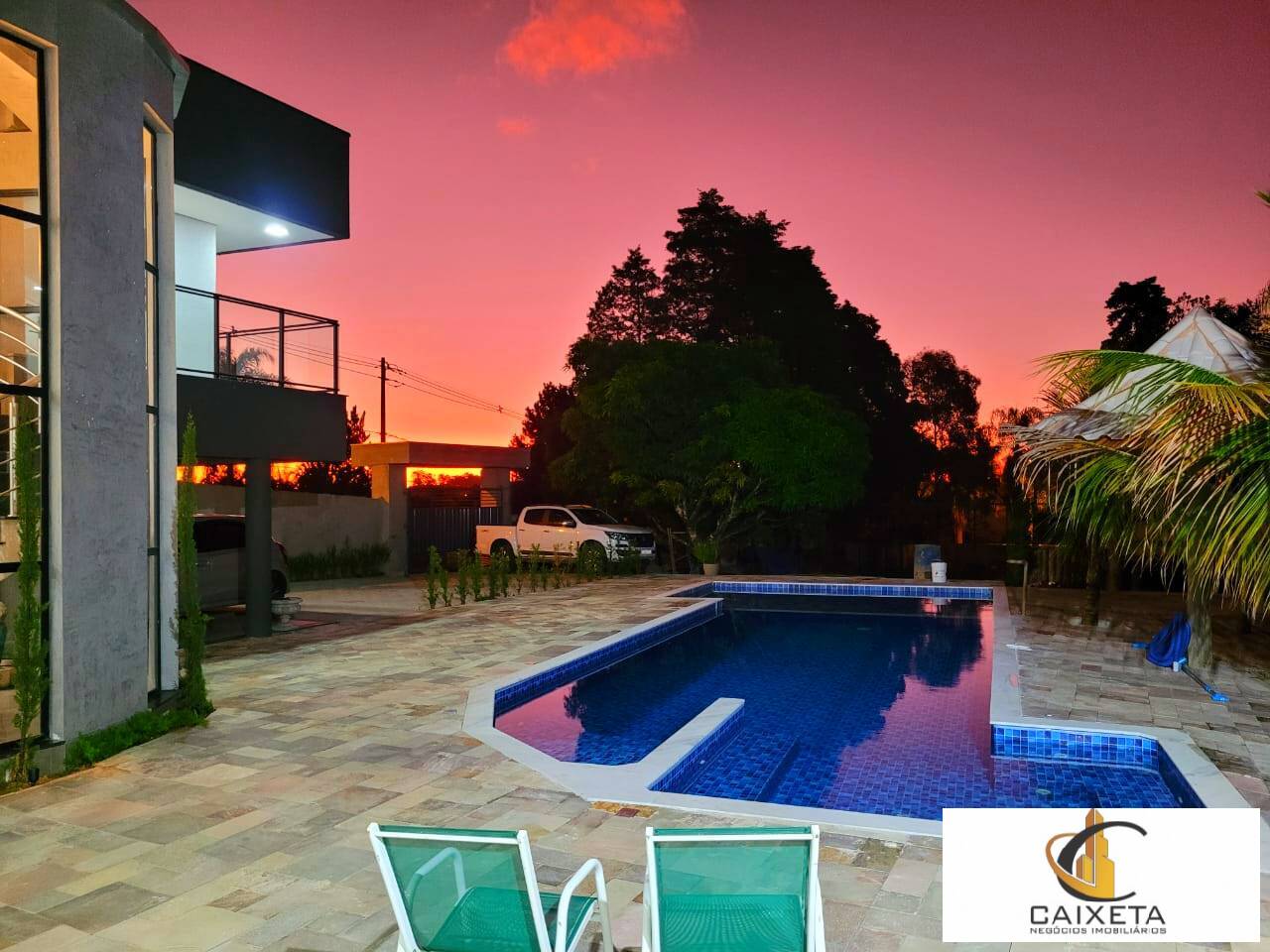 Chácara à venda com 6 quartos, 550m² - Foto 13