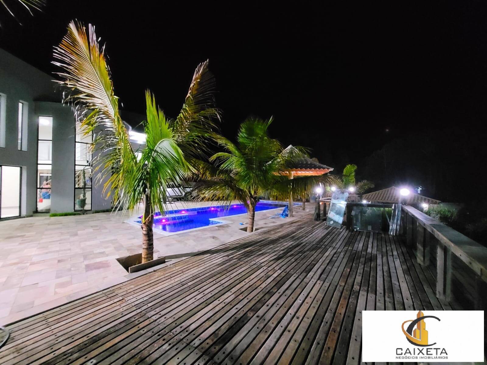 Chácara à venda com 6 quartos, 550m² - Foto 22