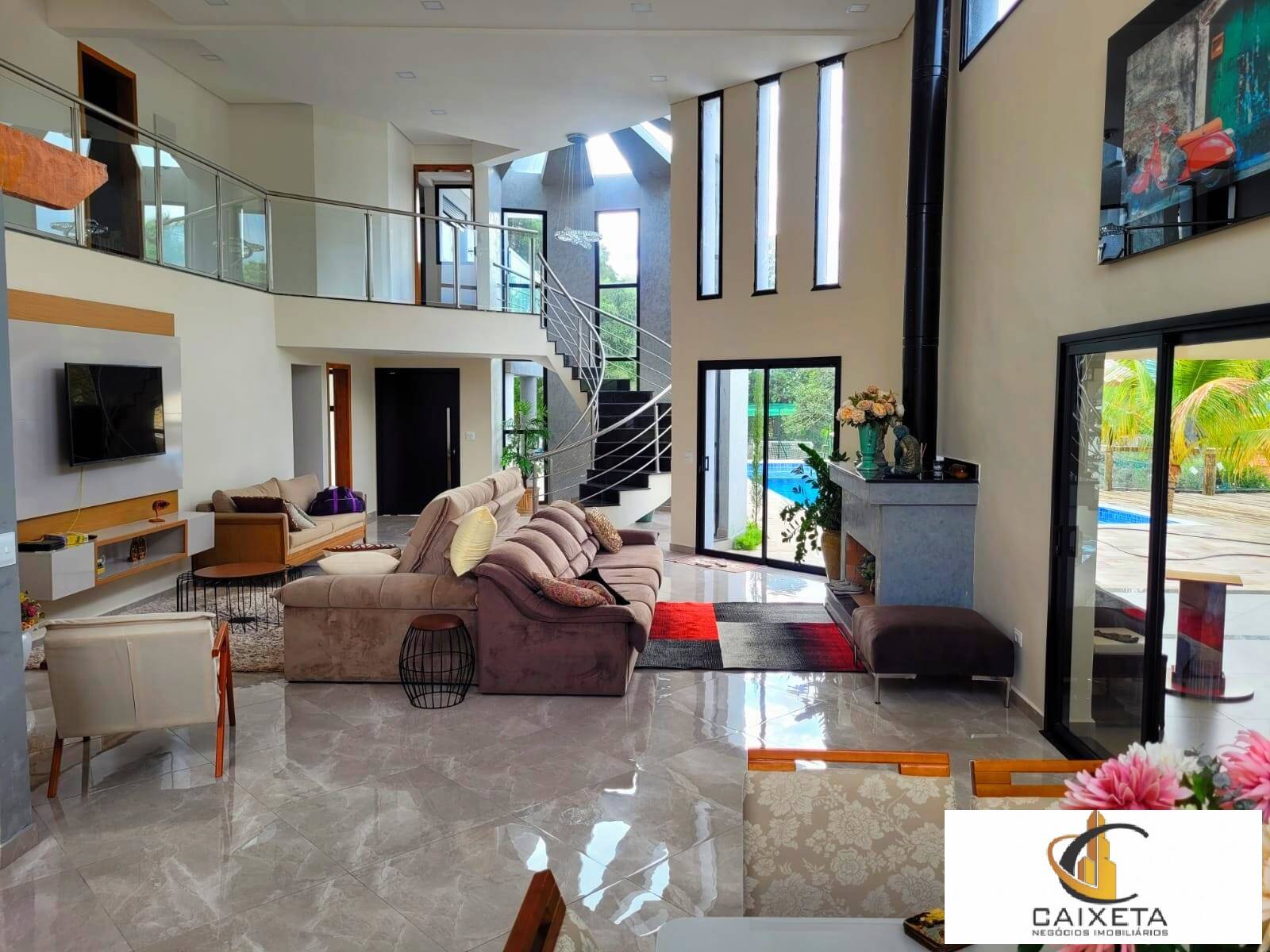 Chácara à venda com 6 quartos, 550m² - Foto 32