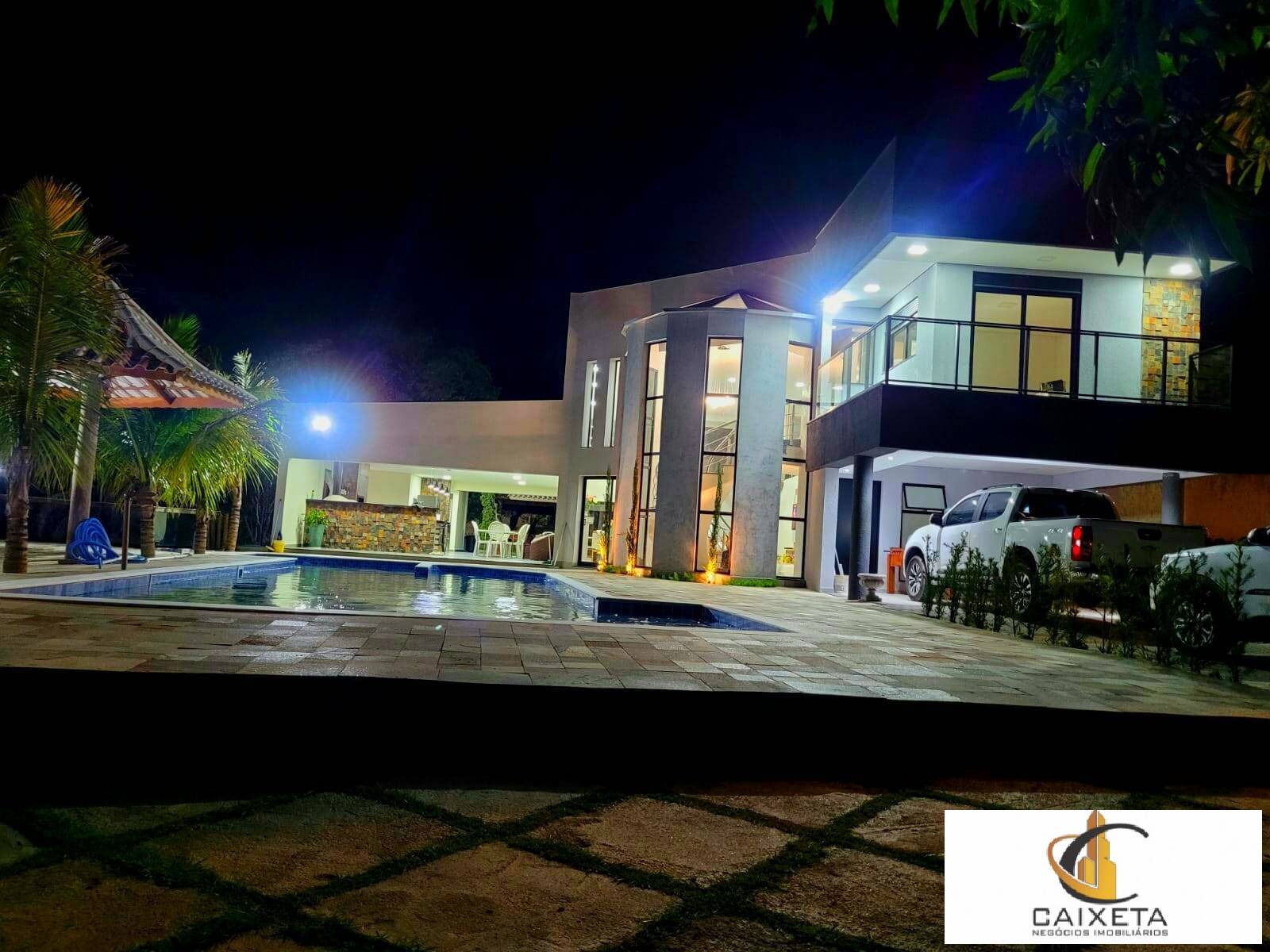 Chácara à venda com 6 quartos, 550m² - Foto 3