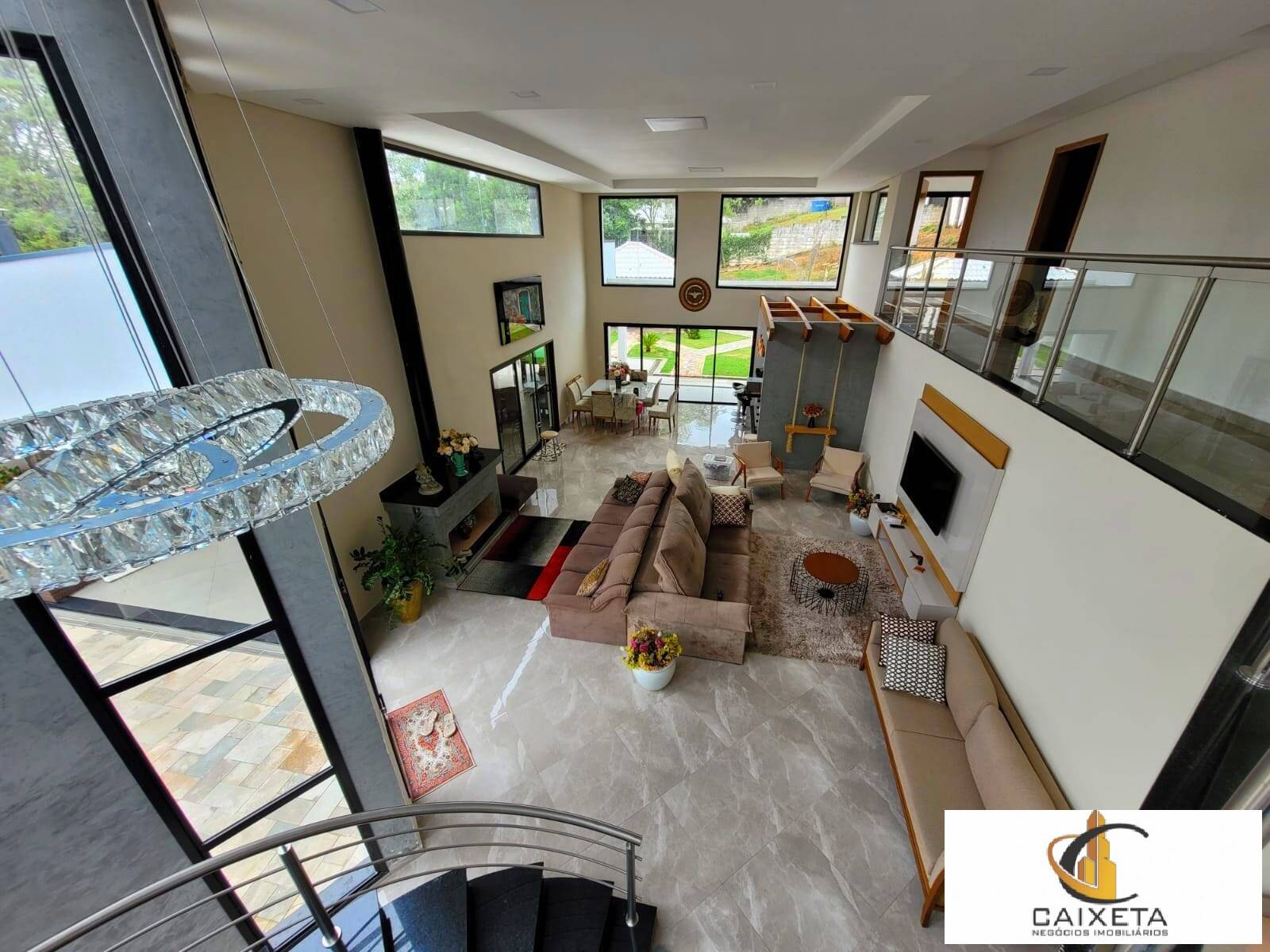 Chácara à venda com 6 quartos, 550m² - Foto 31