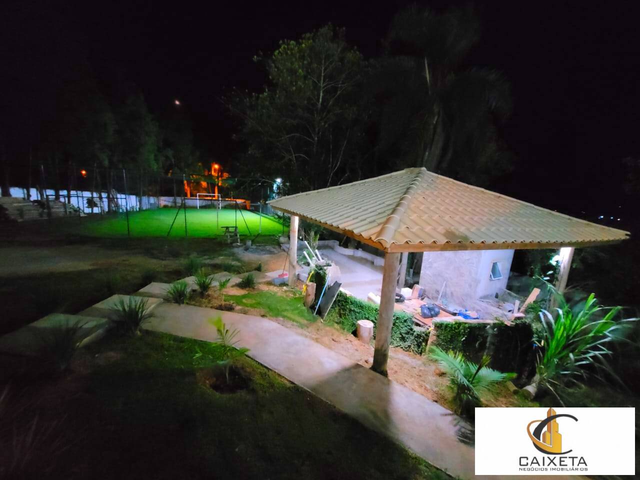 Chácara à venda com 6 quartos, 550m² - Foto 15