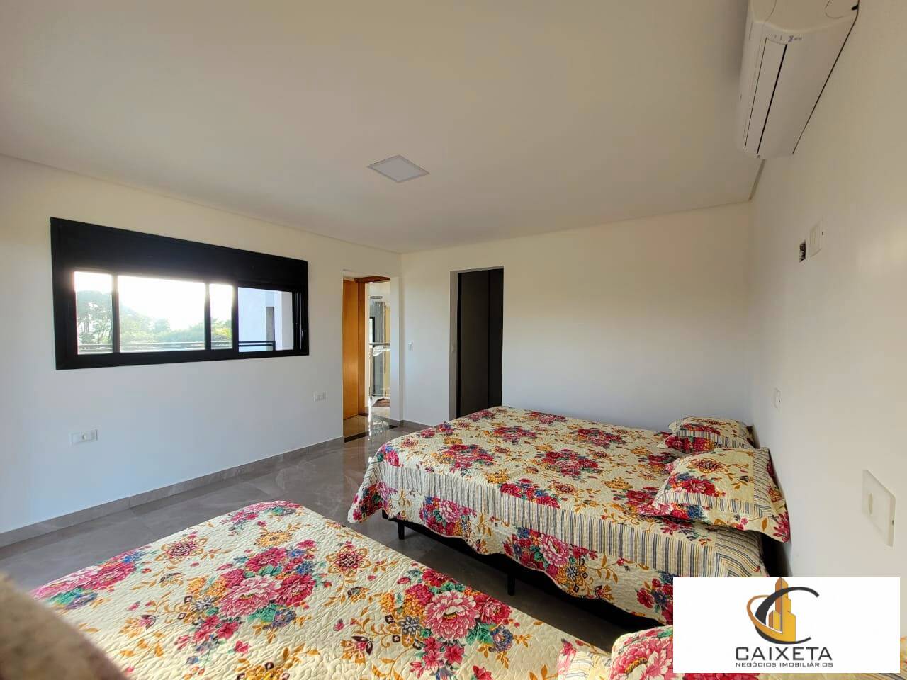 Chácara à venda com 6 quartos, 550m² - Foto 43
