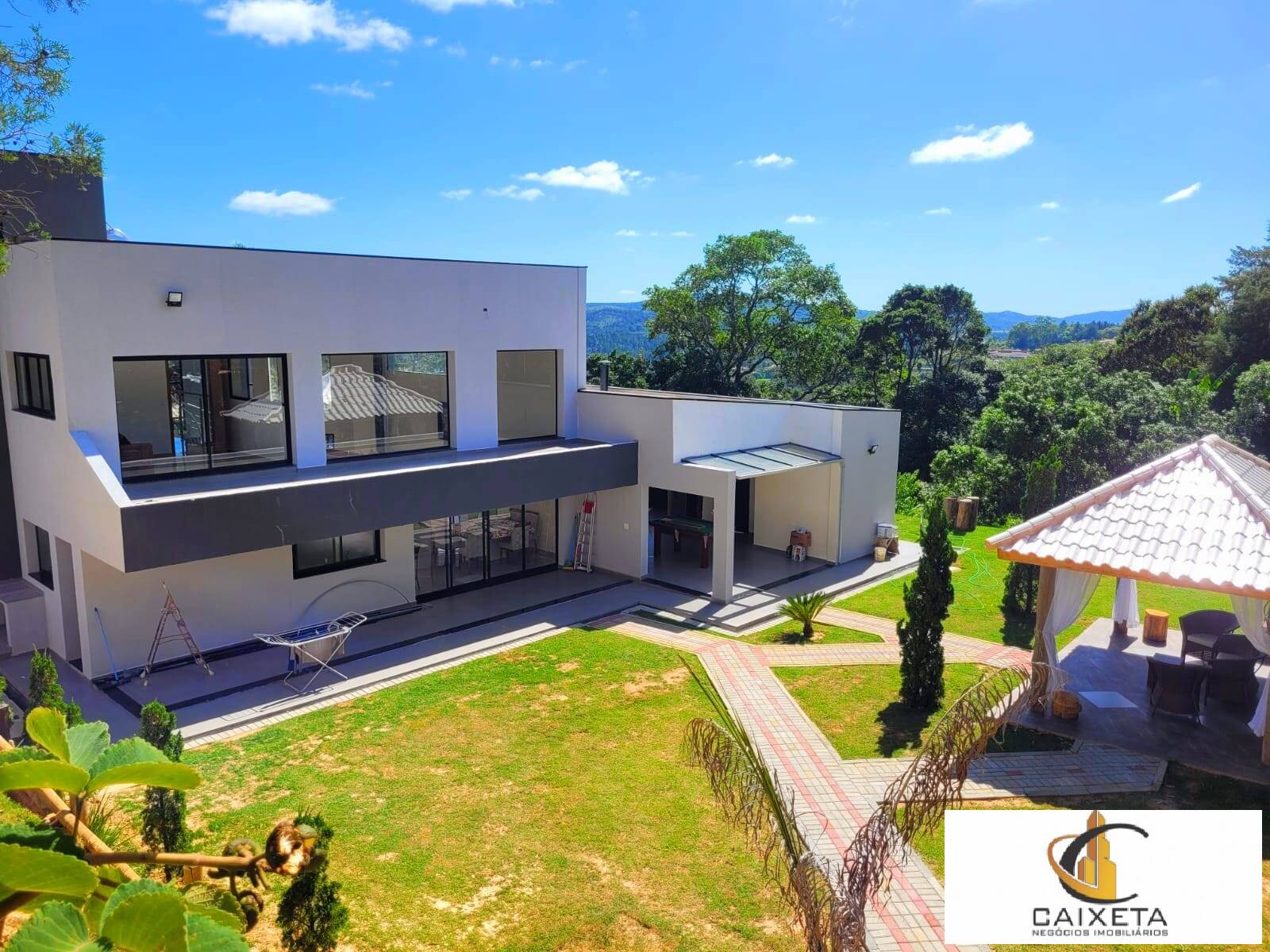 Chácara à venda com 6 quartos, 550m² - Foto 44