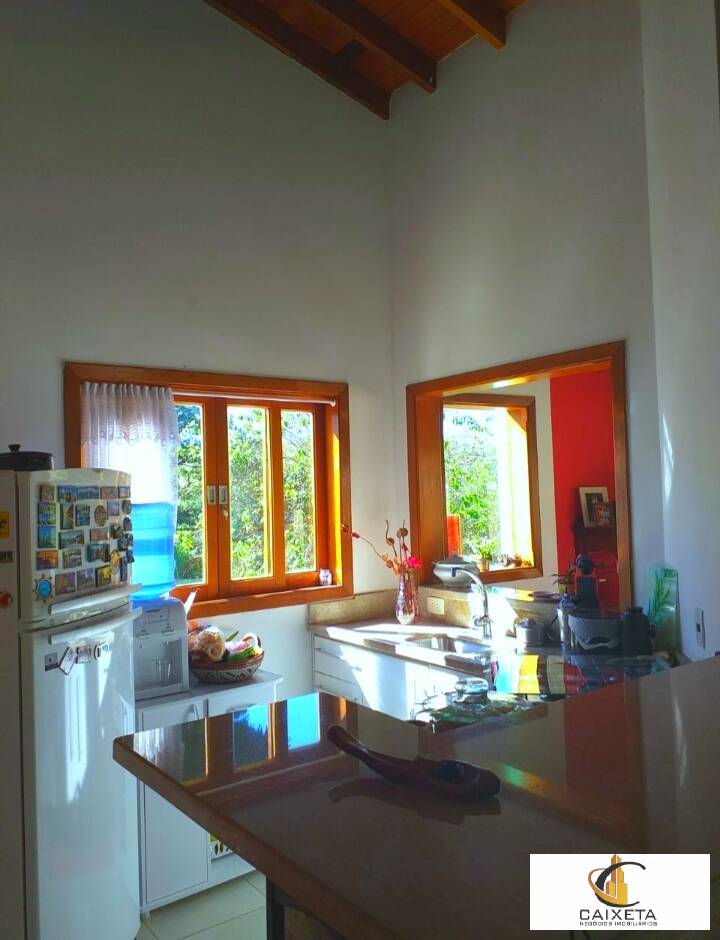 Chácara à venda e aluguel com 2 quartos, 250m² - Foto 9