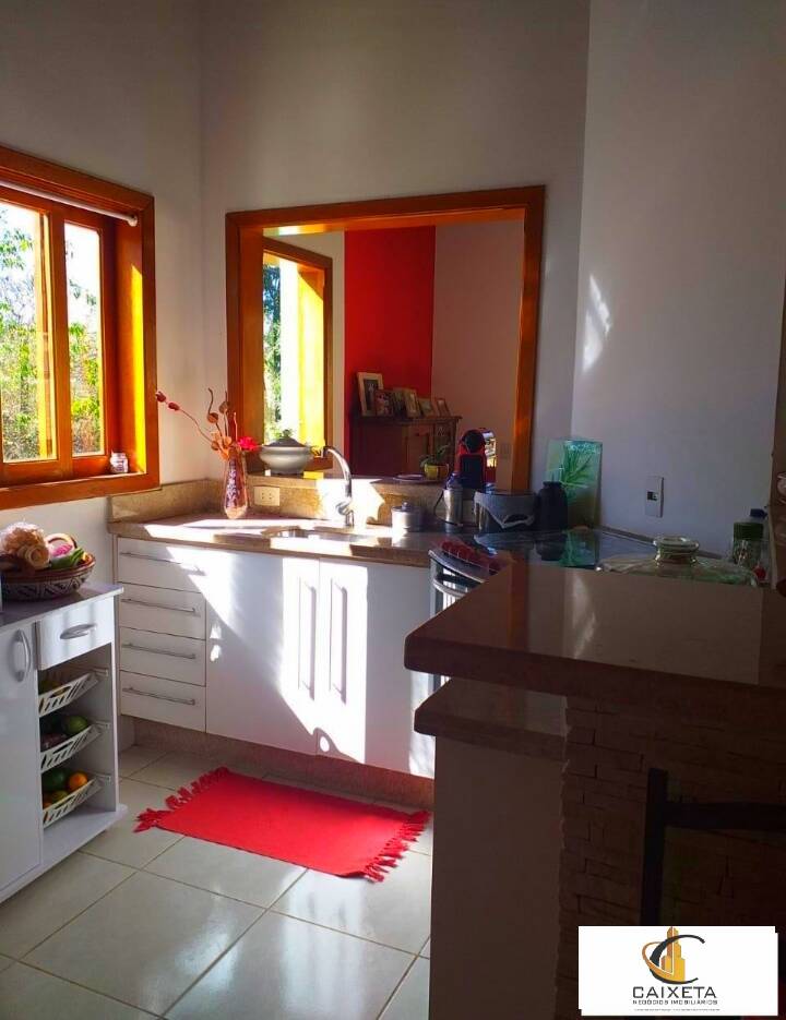 Chácara à venda e aluguel com 2 quartos, 250m² - Foto 18