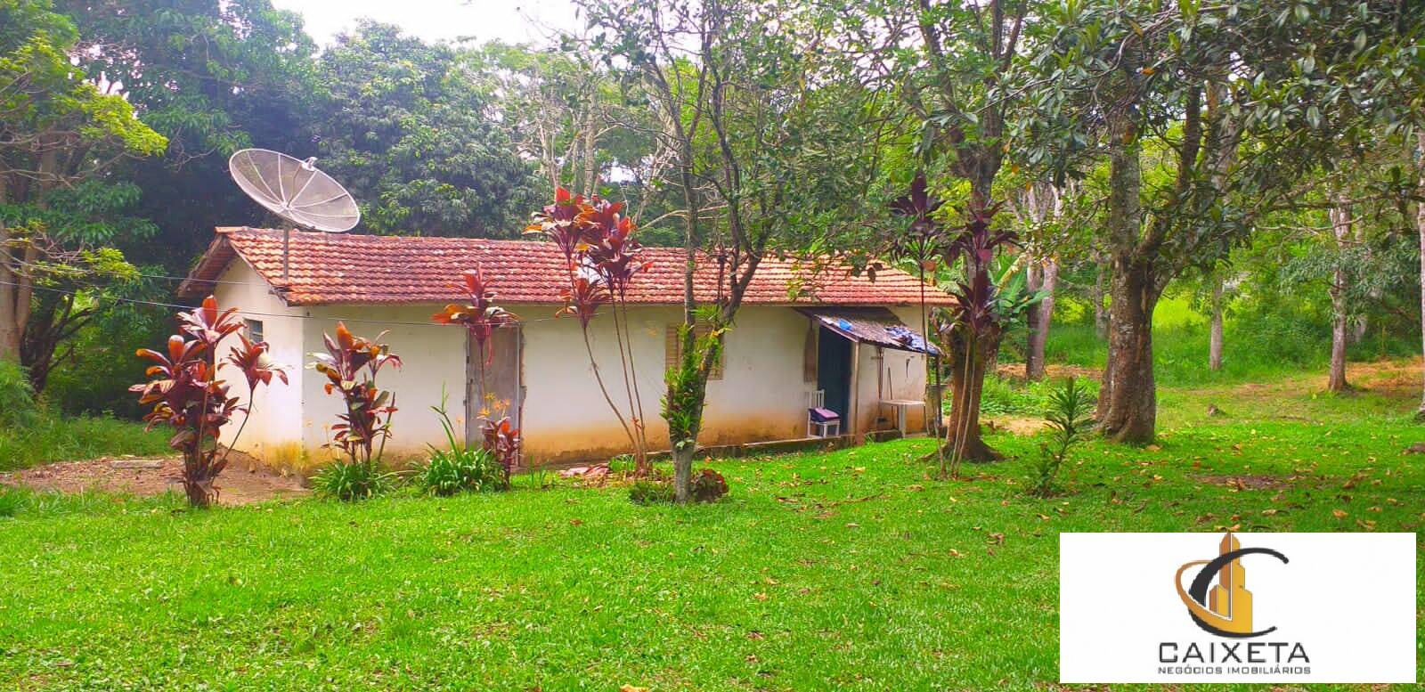 Chácara à venda com 2 quartos, 18000m² - Foto 2
