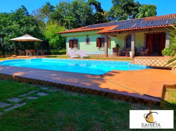 Chácara, 5 quartos, 2700 m² - Foto 1