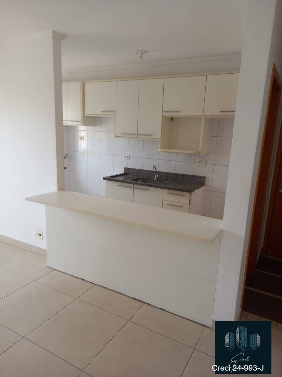 Apartamento à venda com 2 quartos, 58m² - Foto 3
