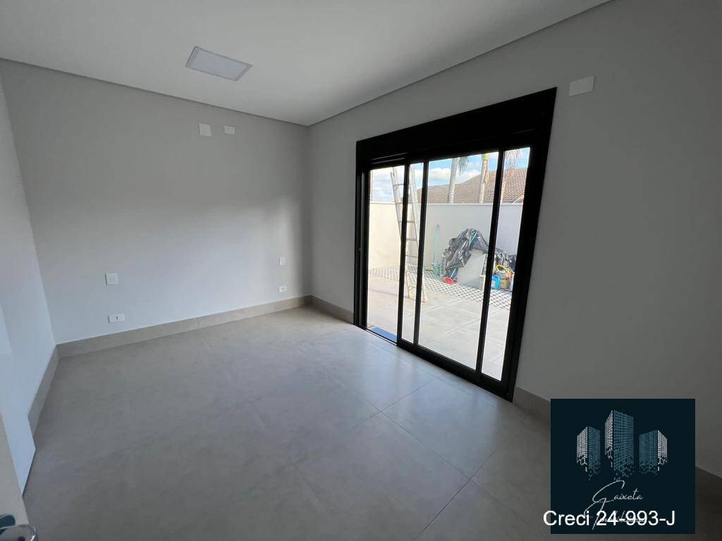 Casa em condomínio para Venda em Santana de Parnaíba - 2