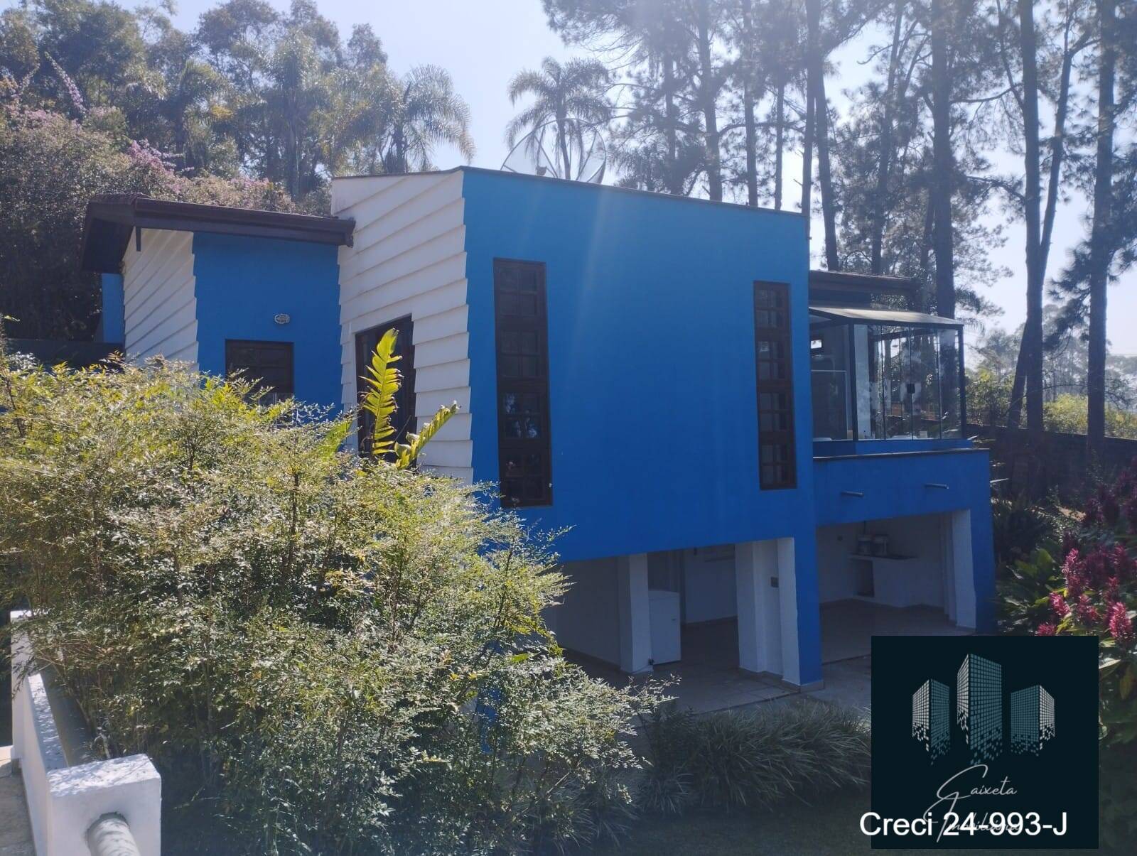 Chácara à venda com 4 quartos, 900m² - Foto 1