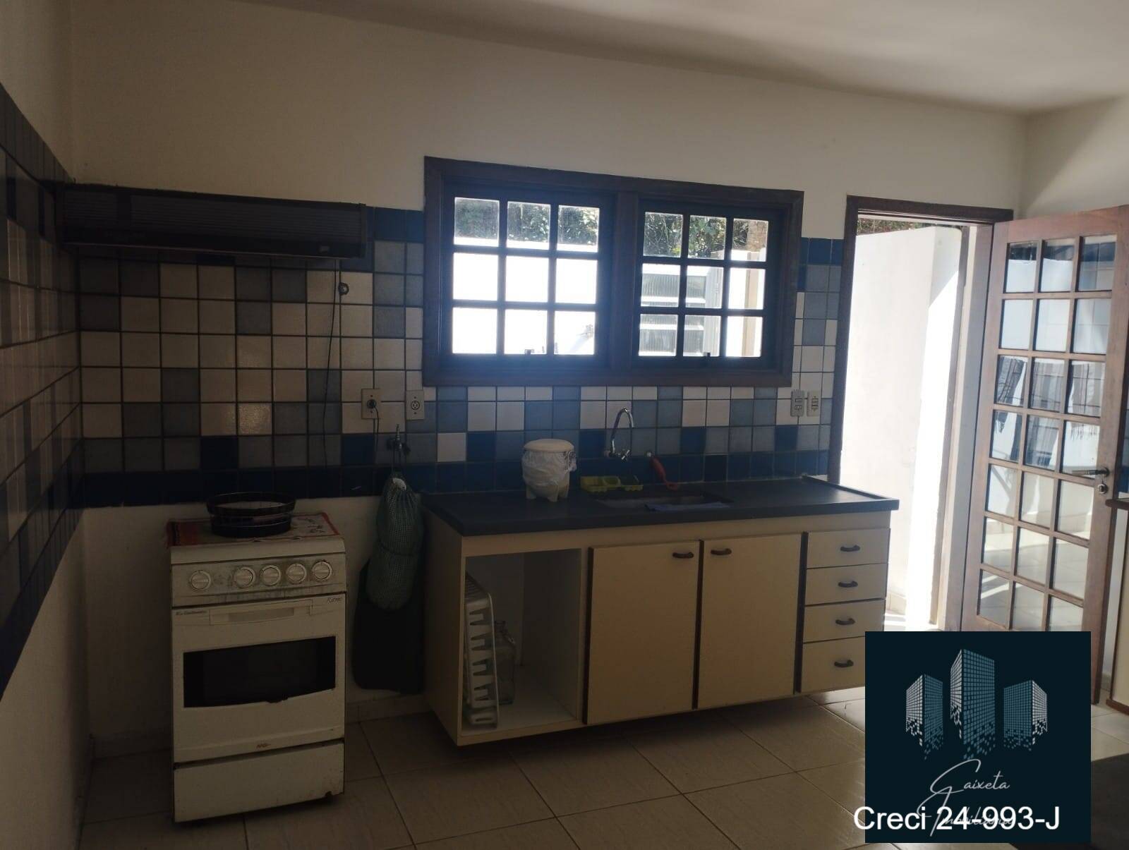 Chácara à venda com 4 quartos, 900m² - Foto 34