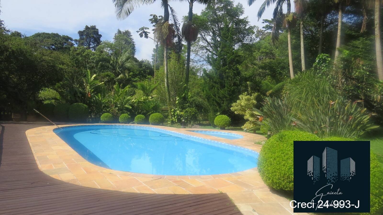 Chácara à venda com 4 quartos, 350m² - Foto 14