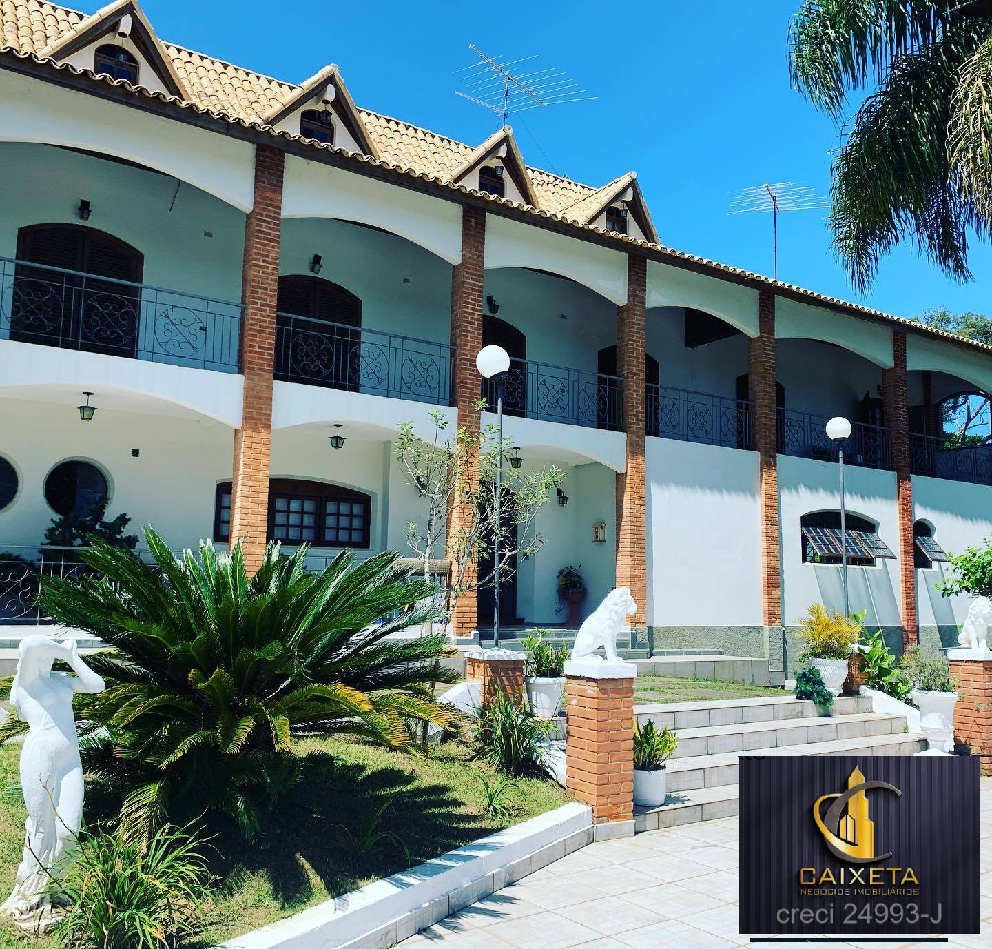 Sítio à venda com 9 quartos, 25000m² - Foto 1