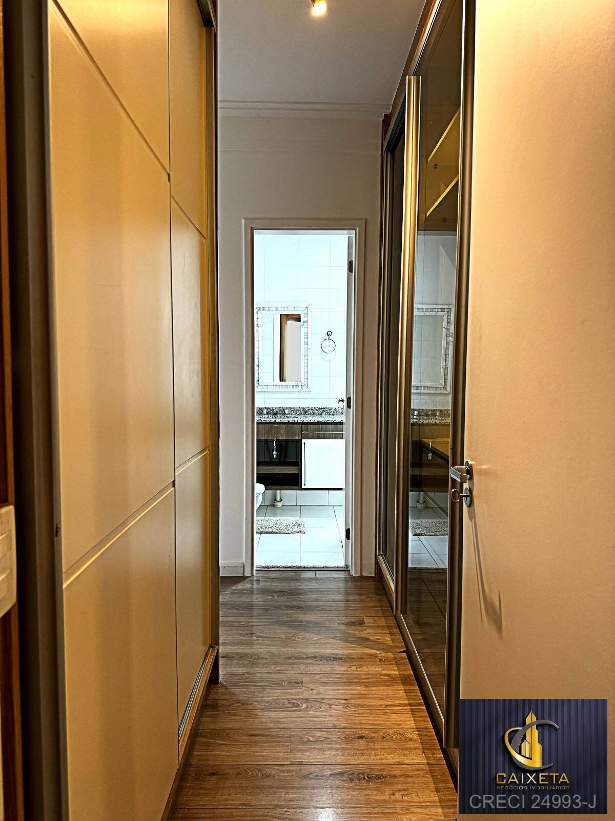Apartamento para Venda em Santana de Parnaíba - 20