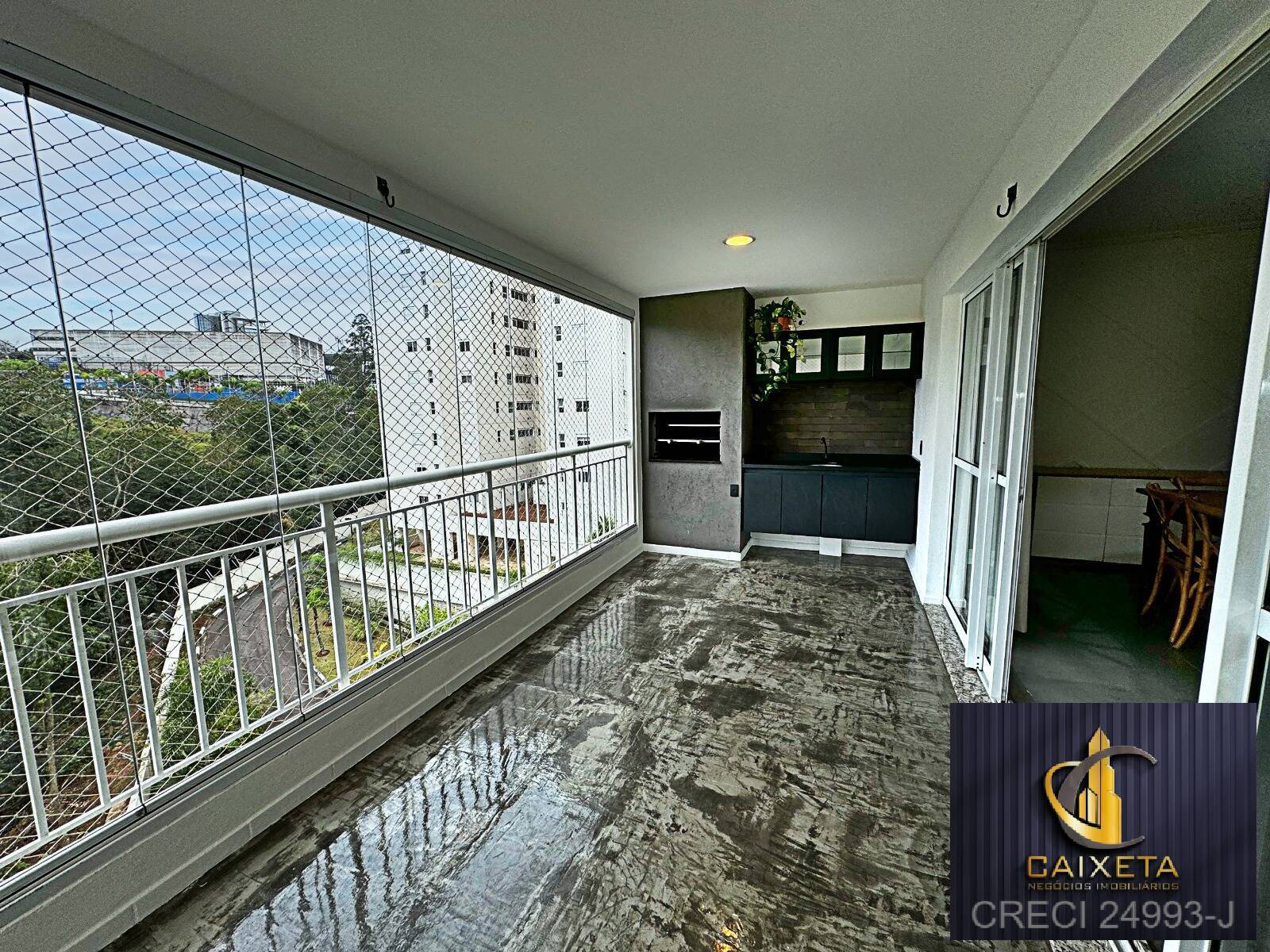 Apartamento para Venda em Santana de Parnaíba - 11