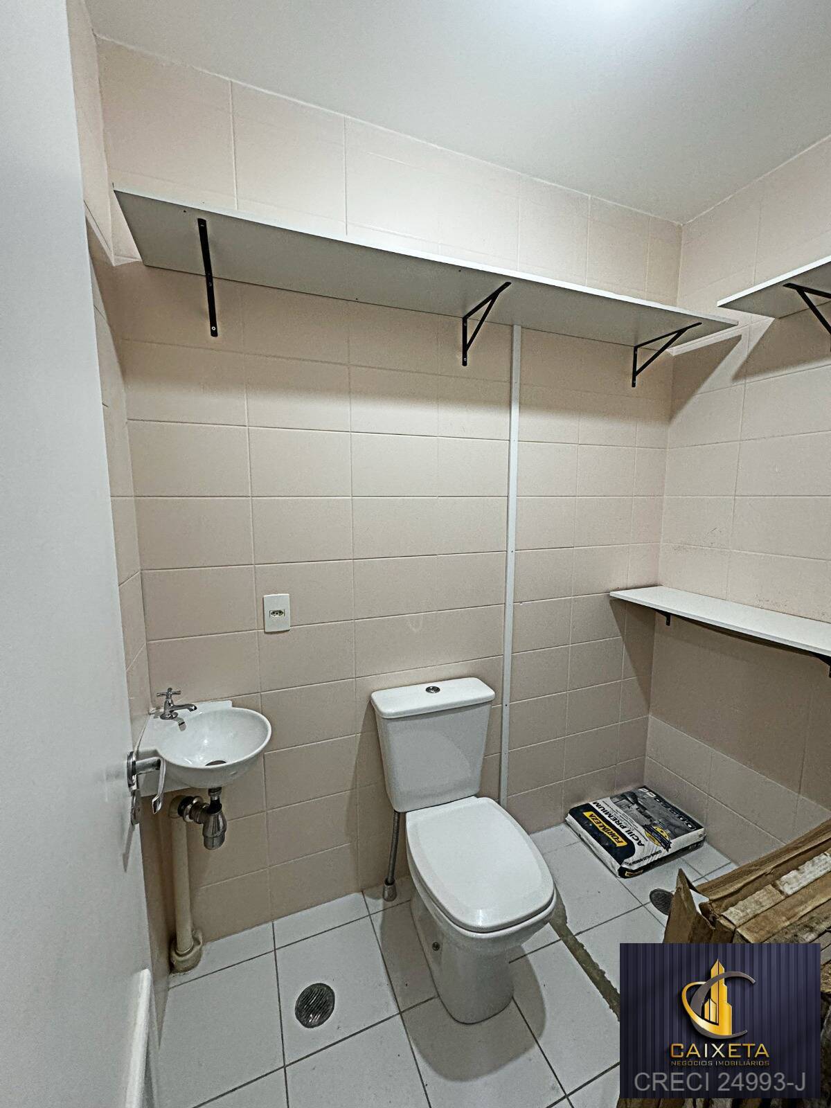 Apartamento para Venda em Santana de Parnaíba - 16