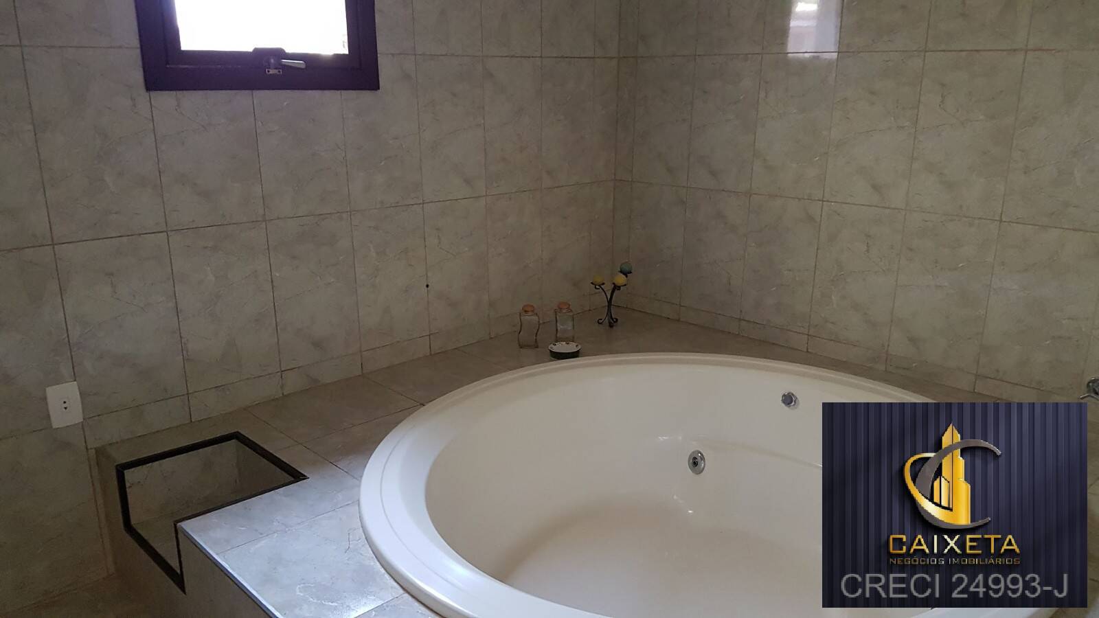 Chácara à venda com 6 quartos, 1156m² - Foto 31