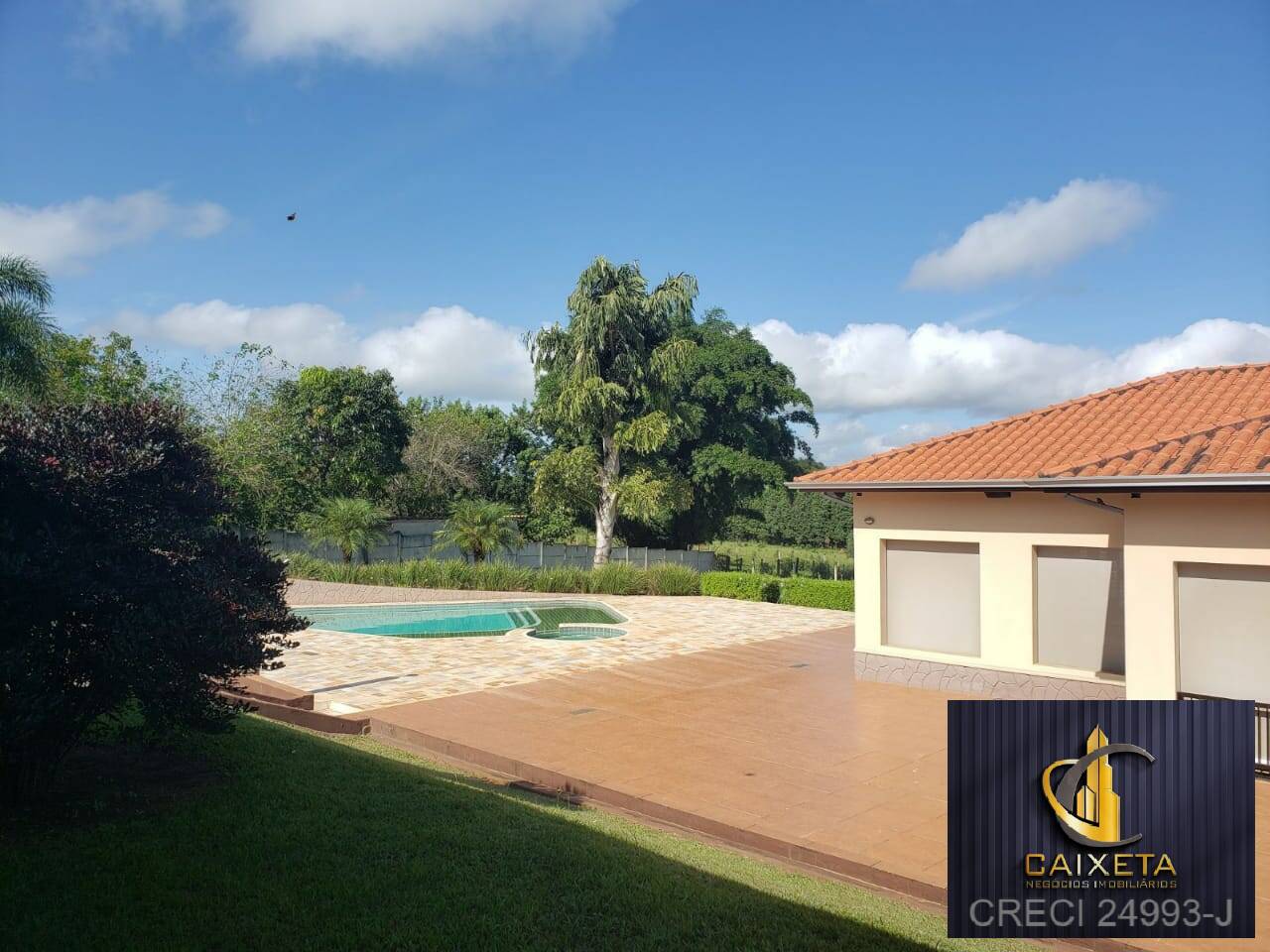 Chácara à venda com 6 quartos, 1156m² - Foto 11