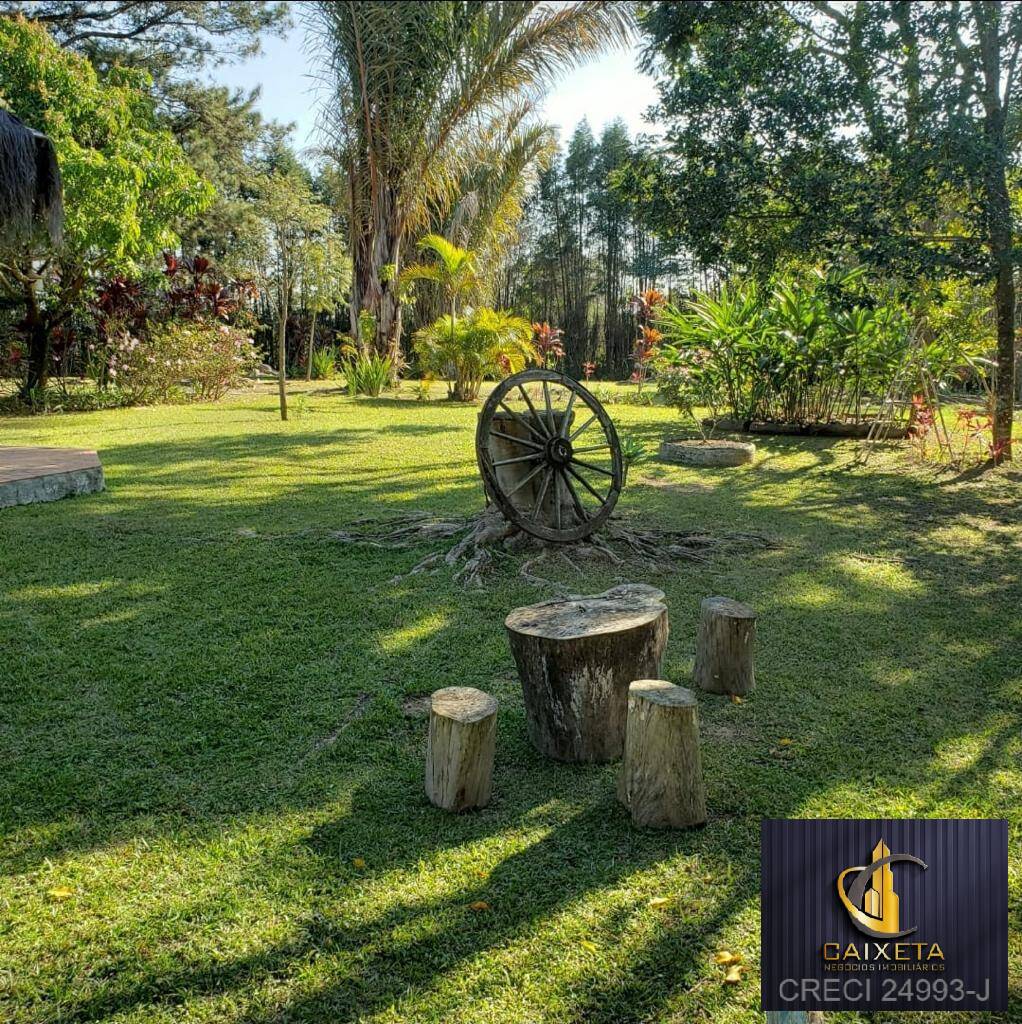 Chácara à venda com 6 quartos, 300m² - Foto 36