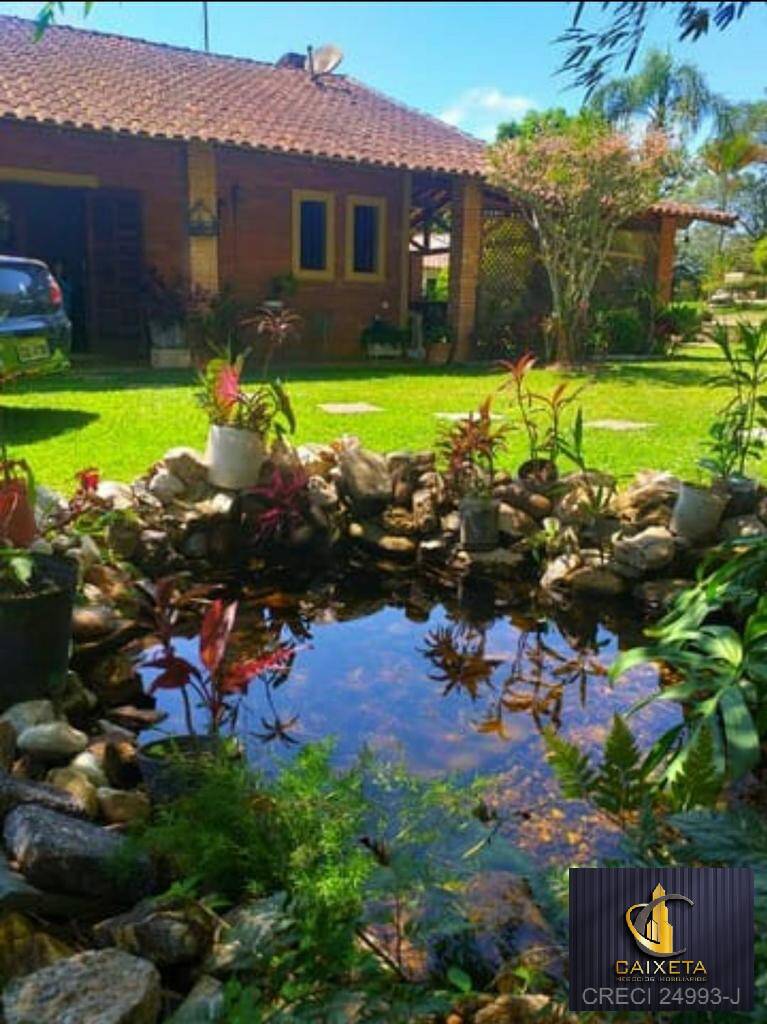 Chácara à venda com 6 quartos, 300m² - Foto 43