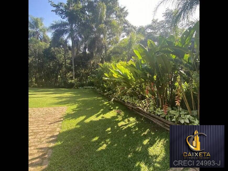 Chácara à venda com 14 quartos, 1500m² - Foto 33