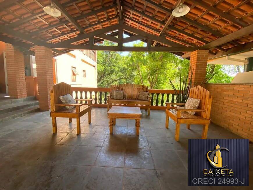 Chácara à venda com 14 quartos, 1500m² - Foto 51