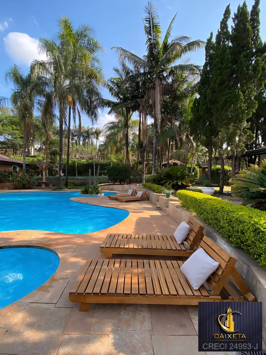 Chácara à venda com 14 quartos, 1500m² - Foto 69